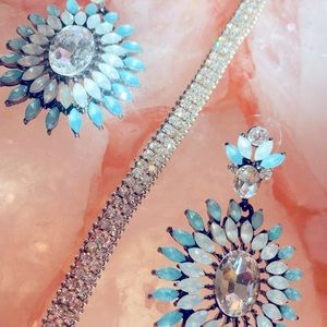 Beautiful earrings and bracelet